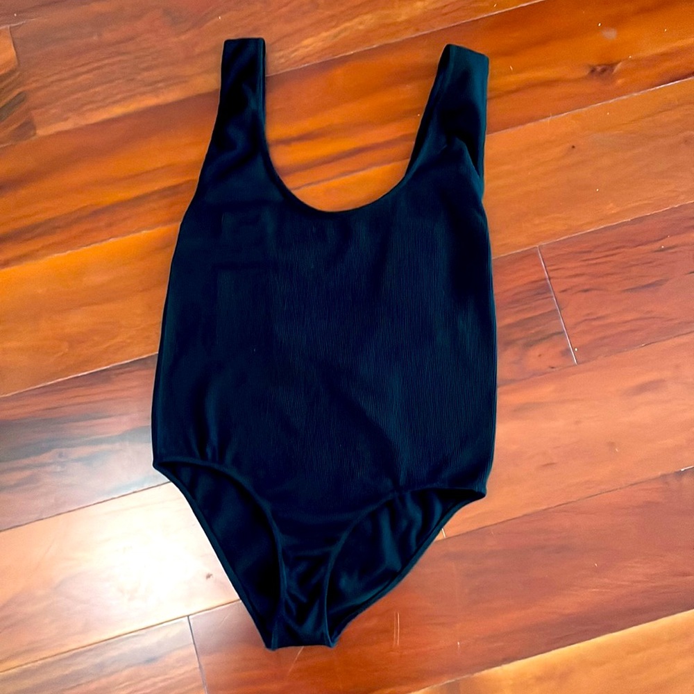 Shapewear, Small! Scooped neck, scooped back